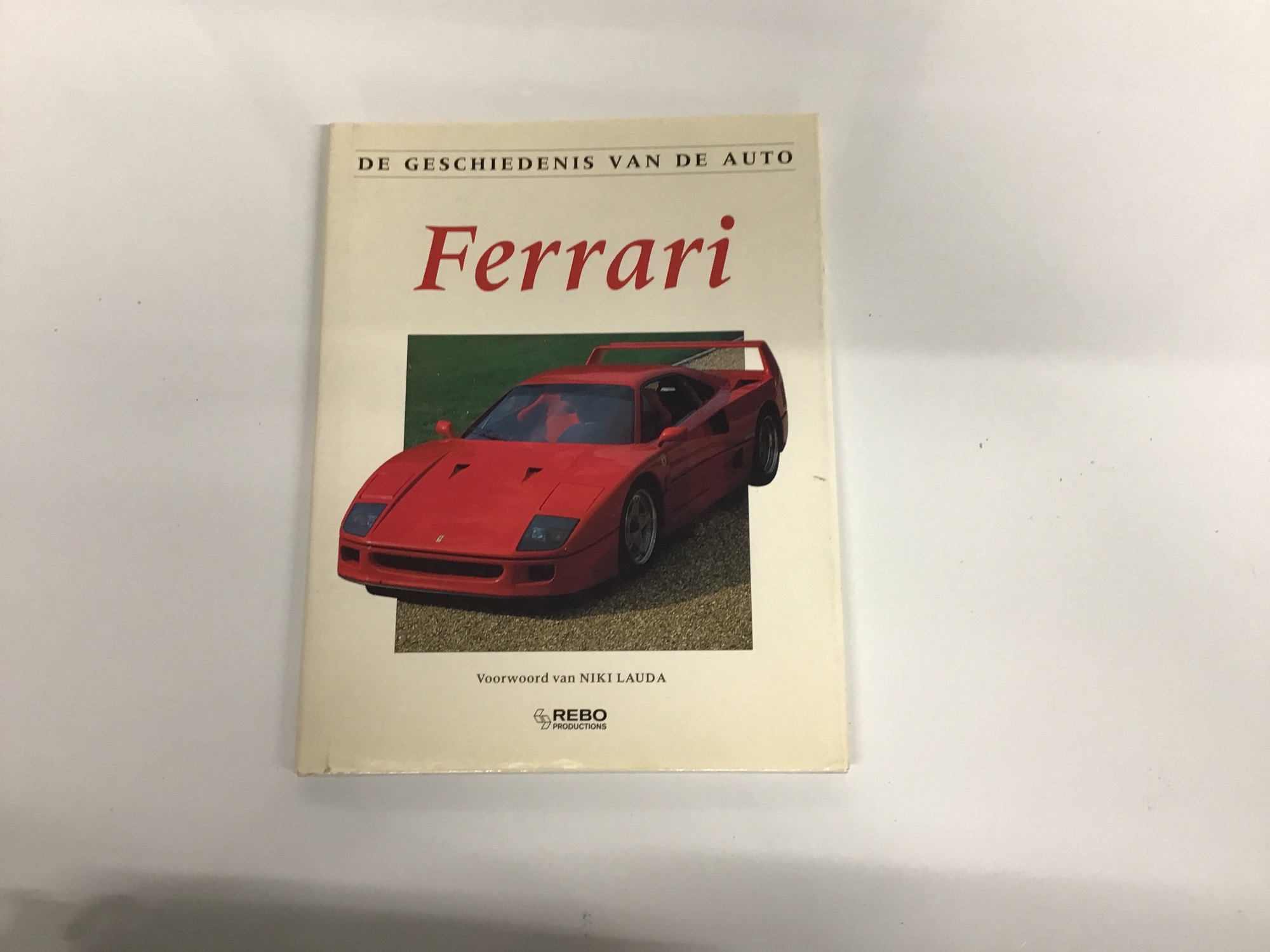 De geschiedenis van de auto Ferrari, hoofdfoto